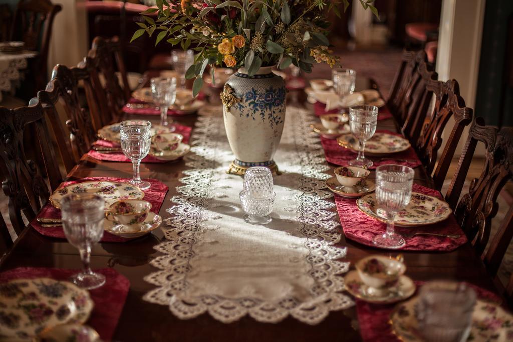 Lion And The Rose Victorian Guest House Portland Bagian luar foto