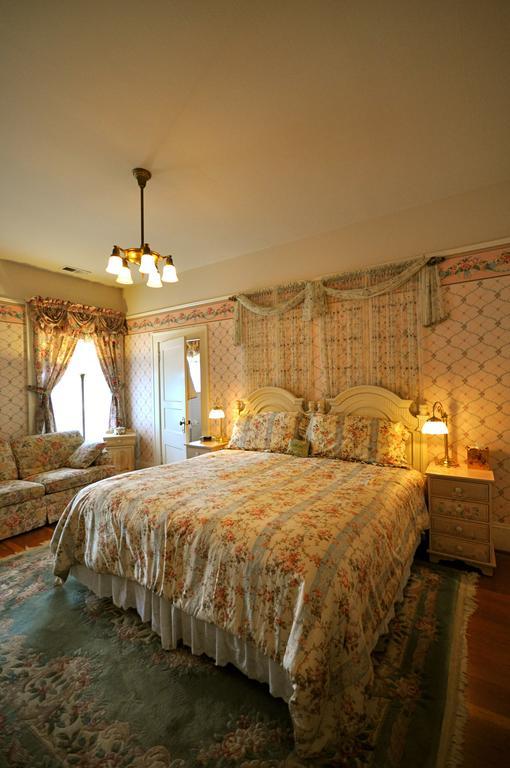 Lion And The Rose Victorian Guest House Portland Bagian luar foto